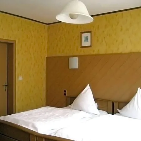 Hotel Alt *